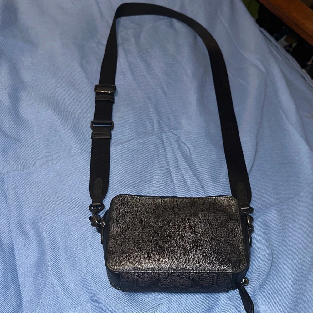 Coach men’s Black Crossbody Bag - Picture 3 of 5